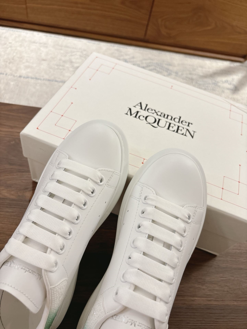 a1exa*der Mcqv*en sneakers